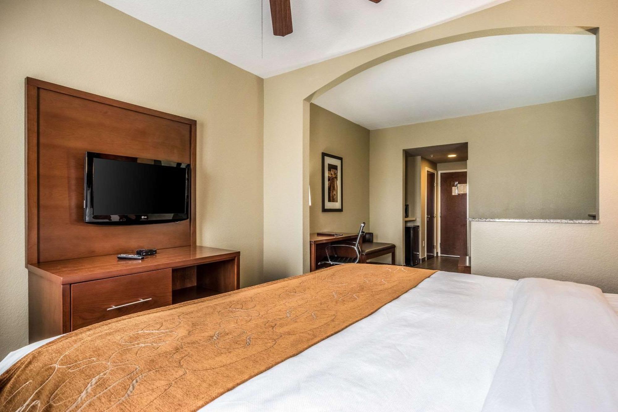 Comfort Suites Near Texas State University San Marcos Εξωτερικό φωτογραφία